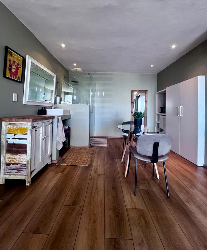 4 Bedroom Property for Sale in Green Point Western Cape